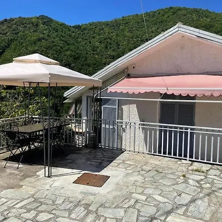 In Campagna, Un Passo Dal Mare, Portofino, 5 Terre Sanguineto